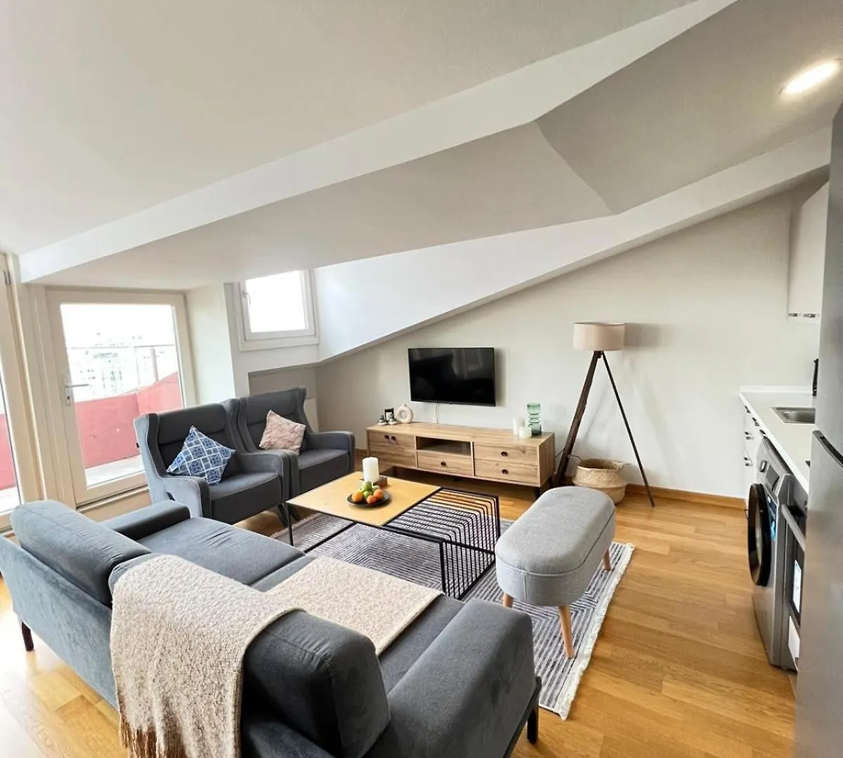 Wonder Homes - Cozy Penthouse, Terrace, Taksim Mete 16 Istanbul
